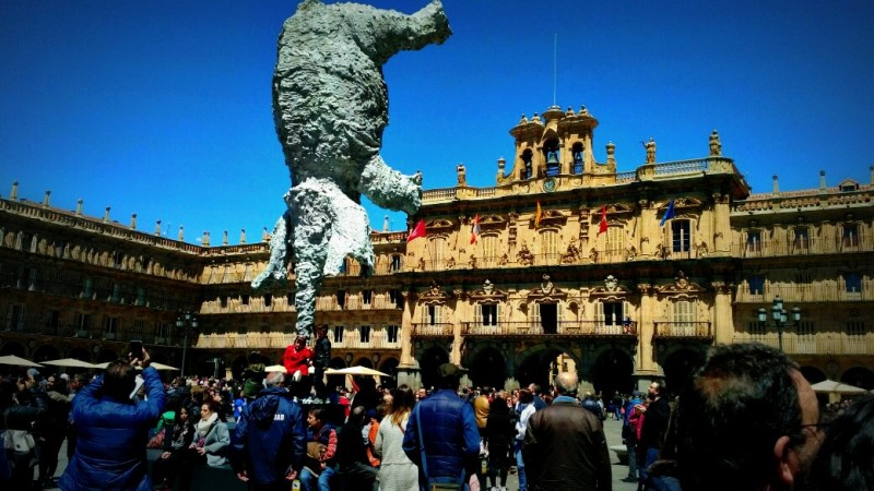 VIII CENTENARIO EN SALAMANCA: «UN ELEFANTE SE BALANCEABA…»